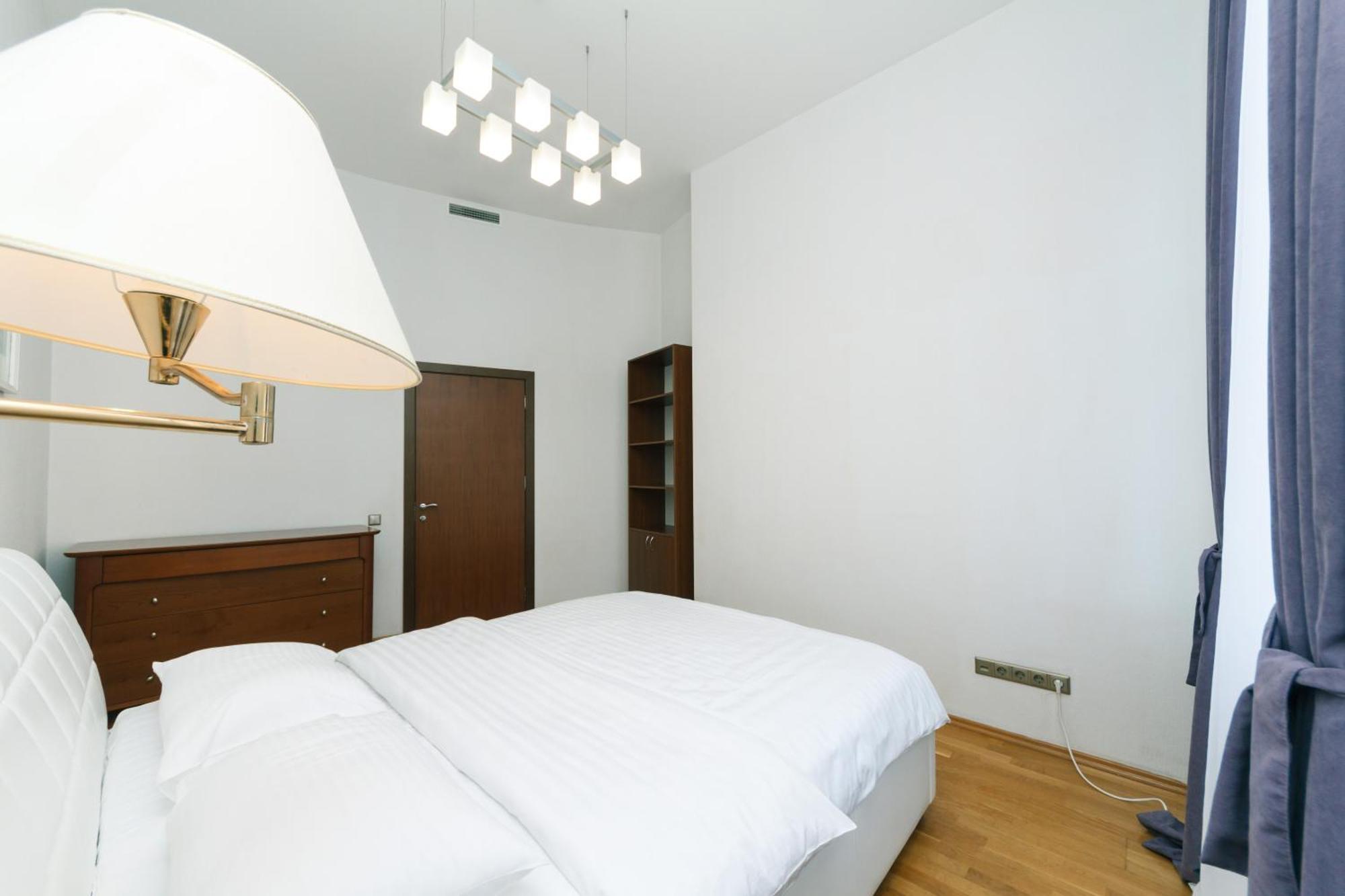 Lux Near Maidan, Khreschutyk 3Br Apartment Kyiv Exterior photo