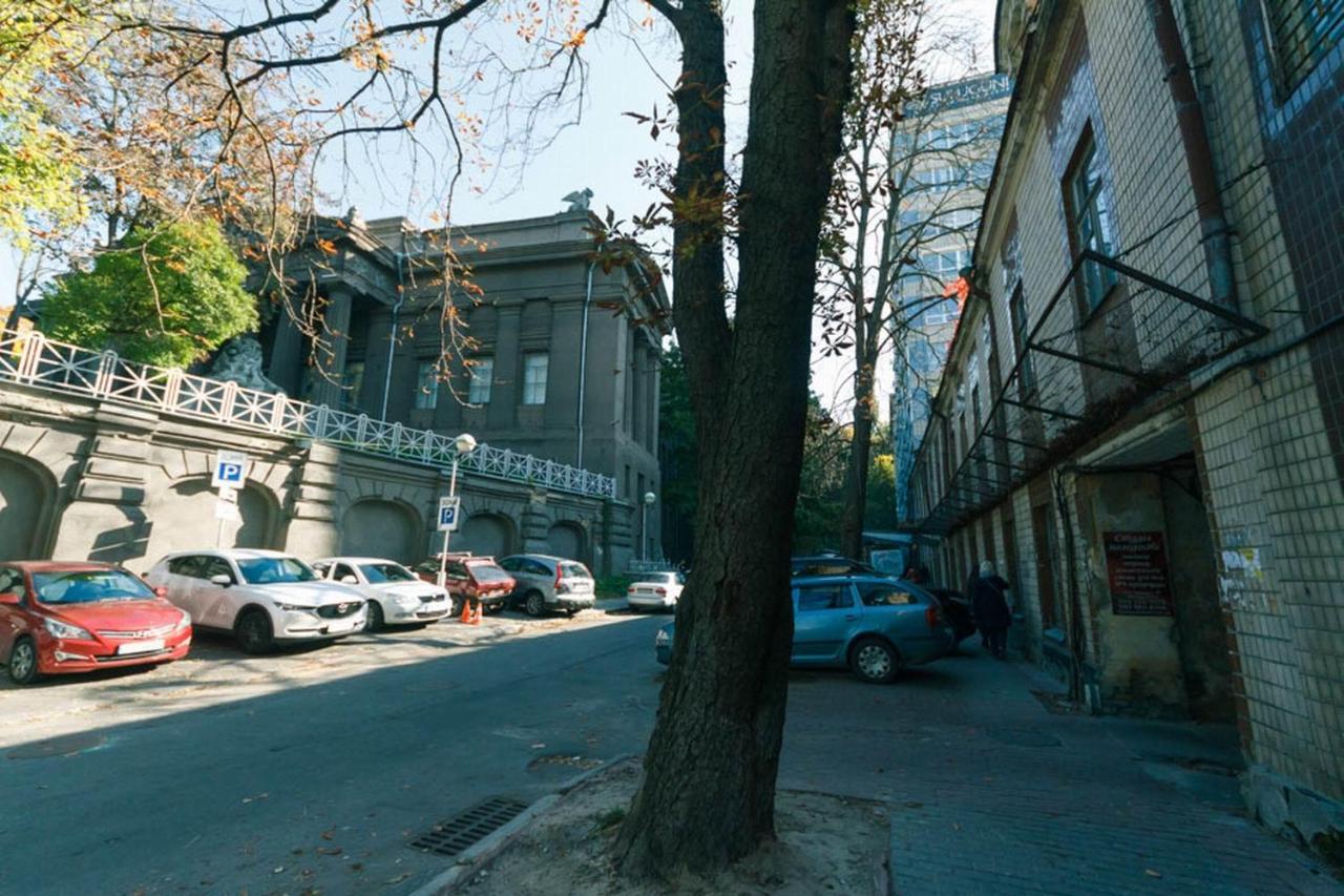 Lux Near Maidan, Khreschutyk 3Br Apartment Kyiv Exterior photo